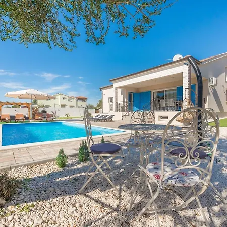 Holiday home Experience Only The - House Kamber